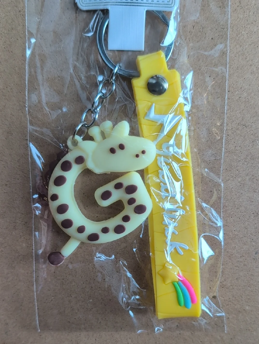 Giraffe G Initial Keychain with Yellow Star Strap
